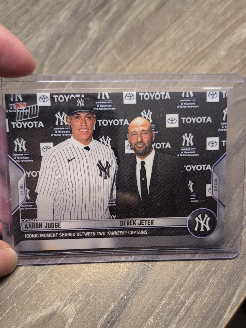 Topps Yankees Aaron Judge & Derek Jeter Card Blue Silver